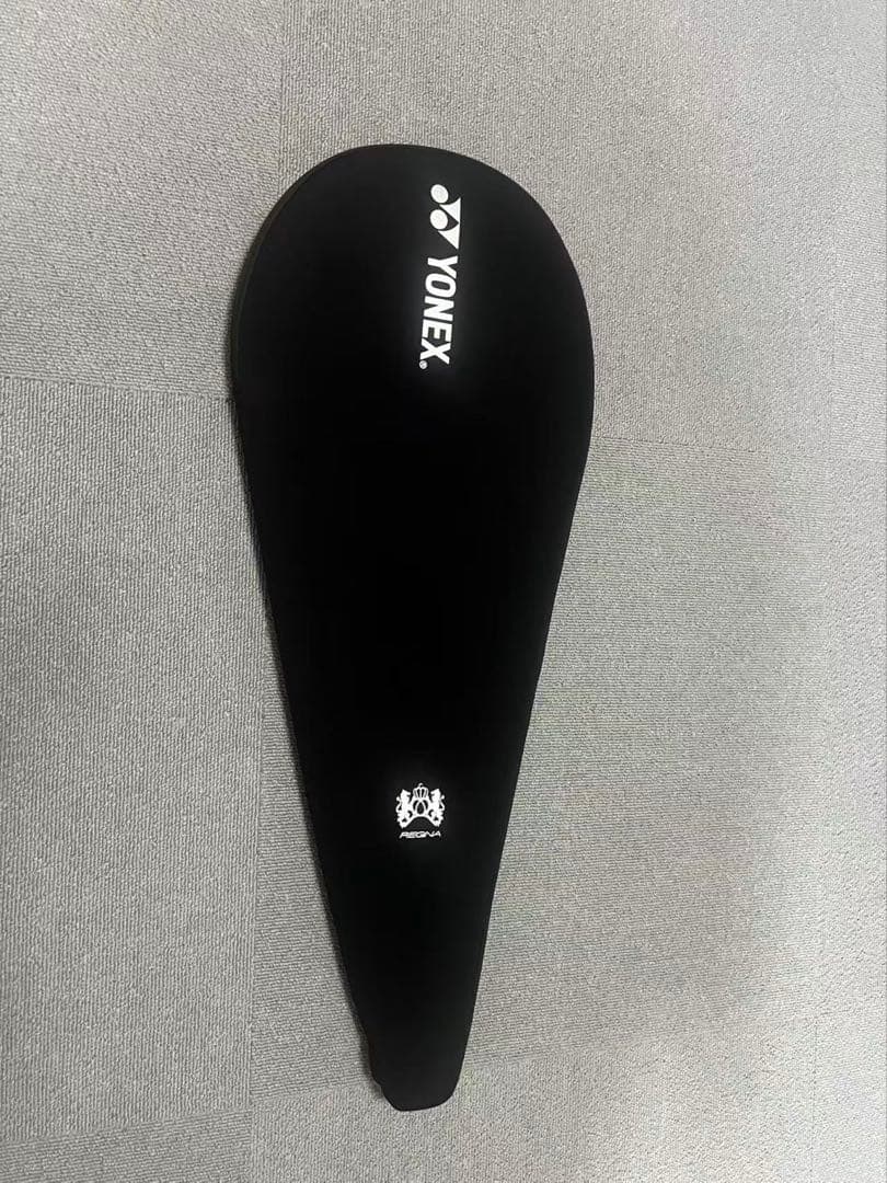 YONEX テニスラケット 黒　ヨネックス　レグナ98 310グラム