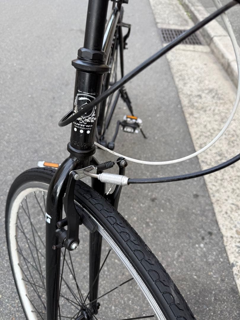 171 自転車 大阪市 【引取り限定】 美品 28インチ クロスバイク