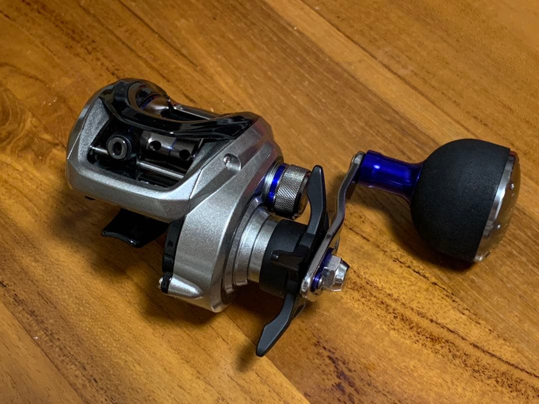 ダイワ　ベイトリール　FUNE XT-150HL