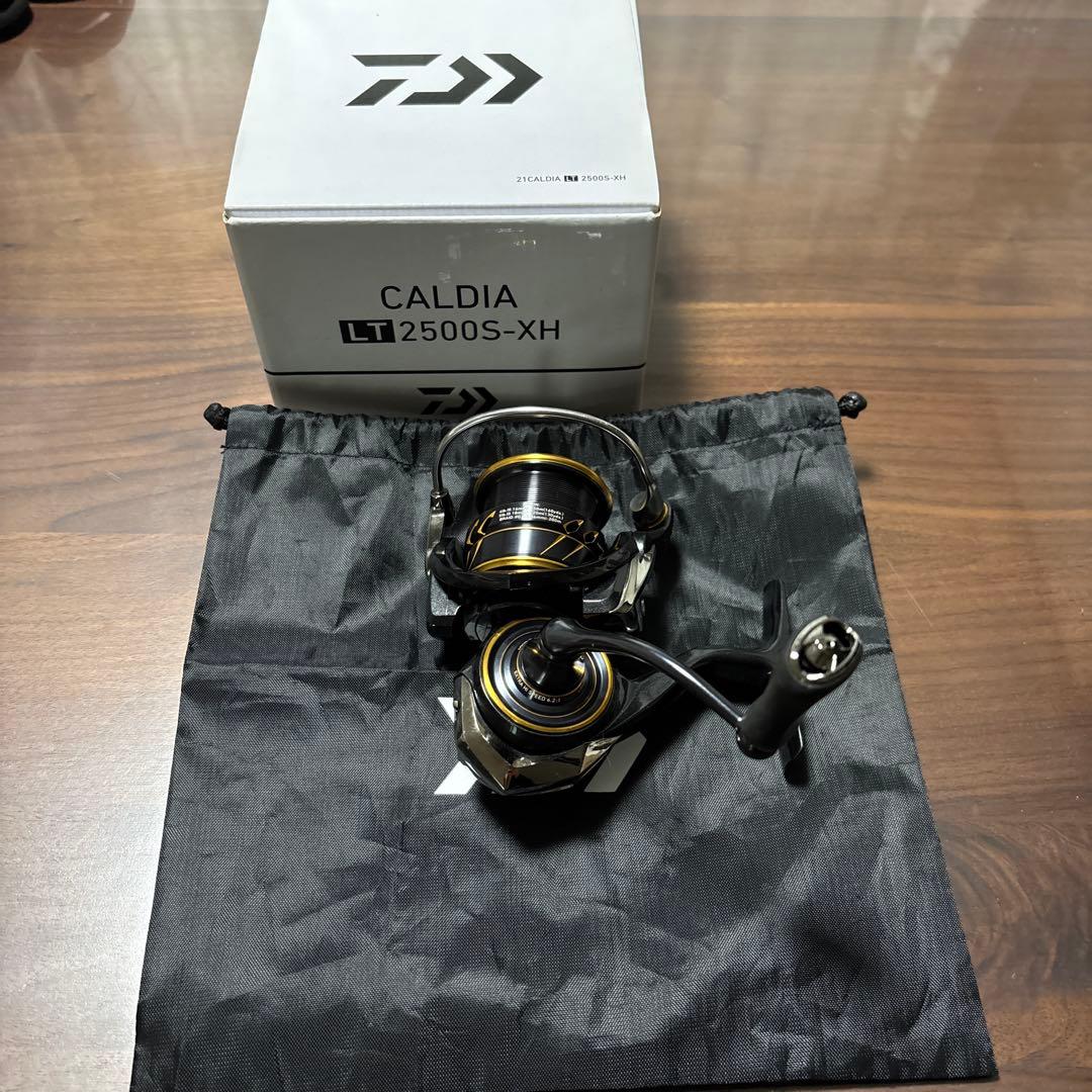 DAIWA 21CALDIA 2500S-XH リール 黒/金