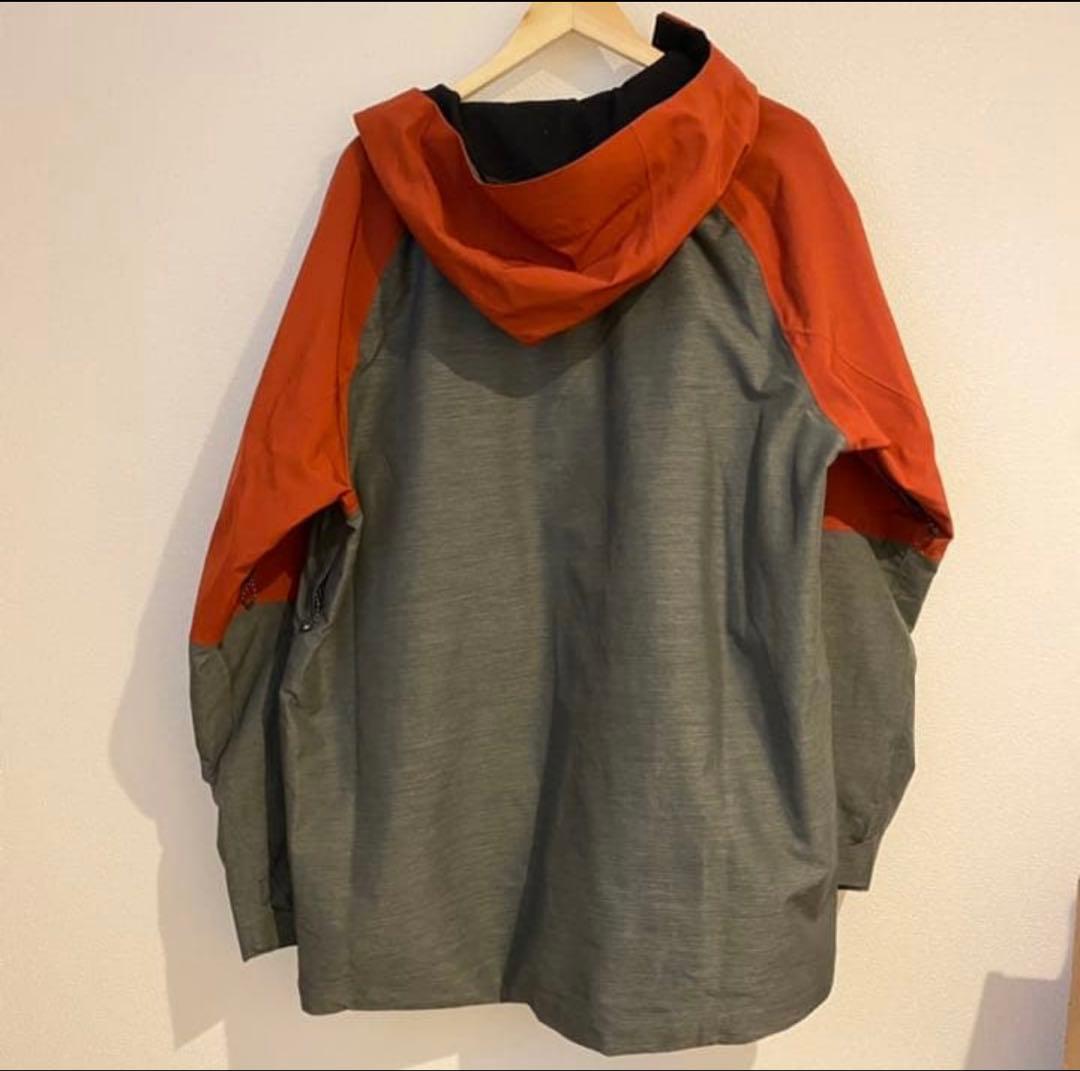 美品　686 Hydra Thermagraph Jacket スノーボード