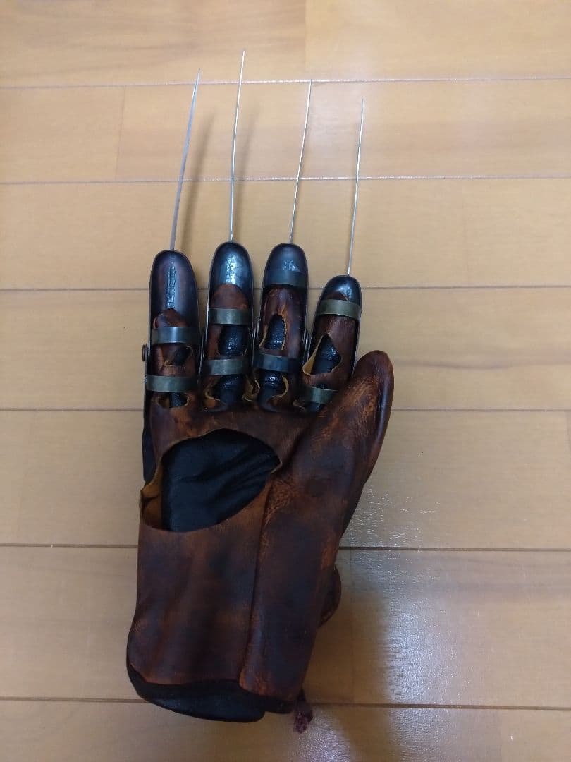 エルム街の悪夢　グローブ　 プロップレプリカ