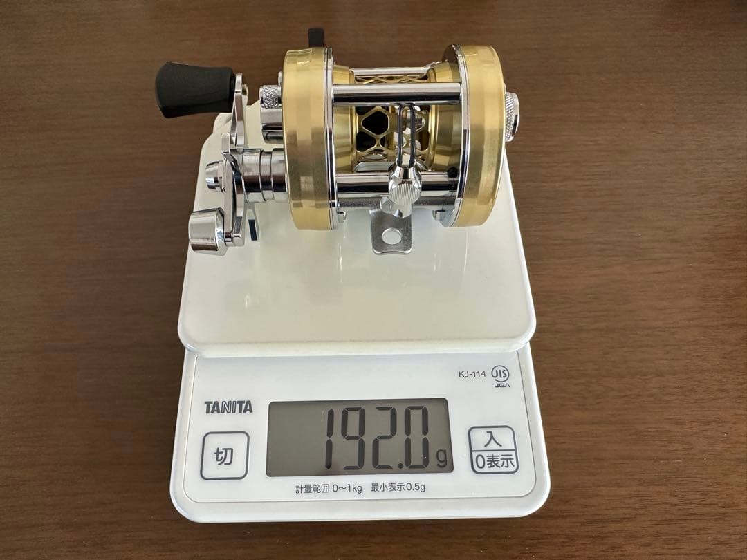 abuアンバサダー2500c アベイルフルチューン極美品 実釣未使用 付属品完品