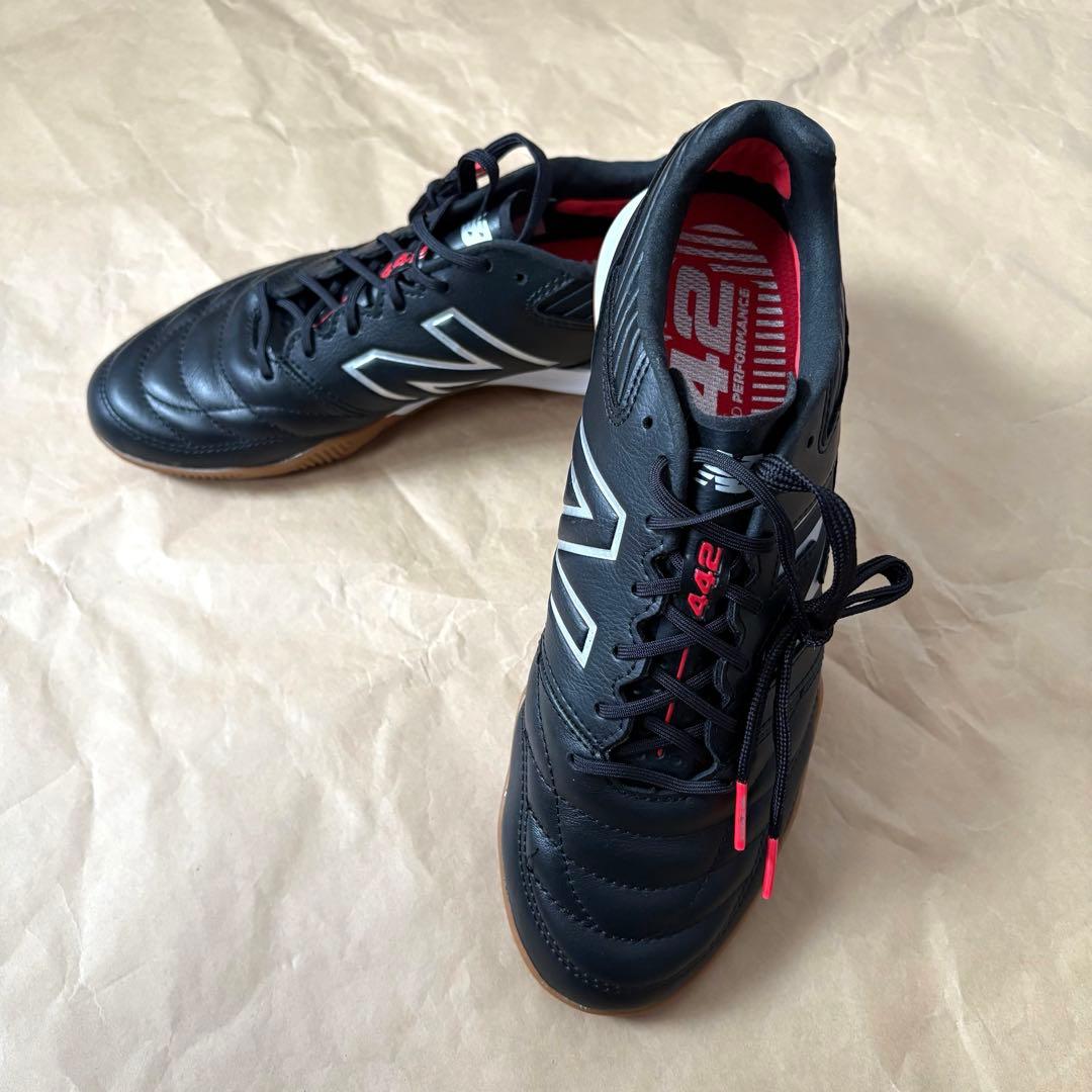 超美品！ニューバランス フットサルシューズ 442 v2 Pro　26.0cm