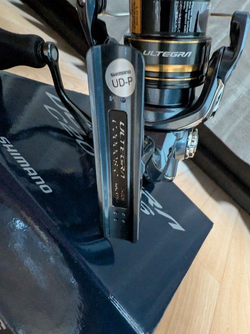 SHIMANO ULTEGRA C2000S リール