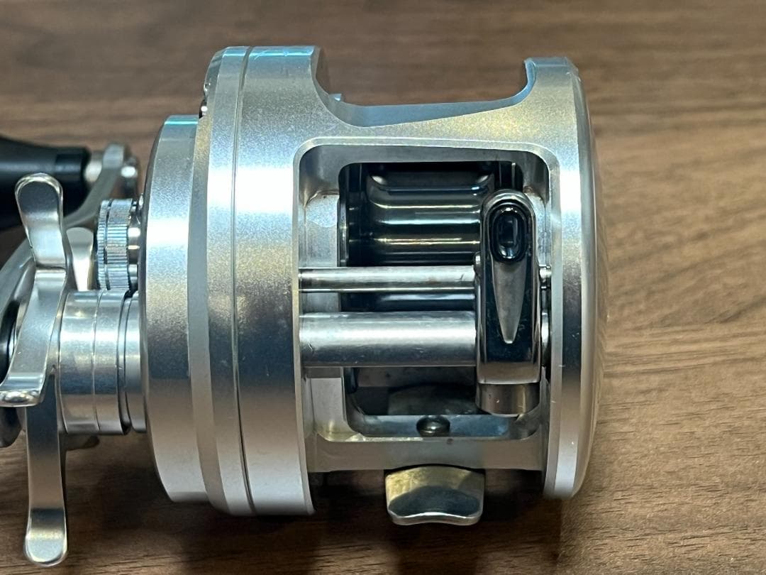 SHIMANO OCEA CALCUTTA 300HG　シマノ　オシアカルカッタ