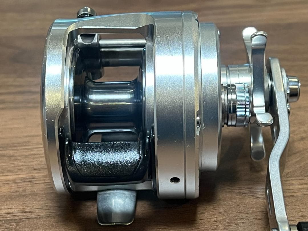 SHIMANO OCEA CALCUTTA 300HG　シマノ　オシアカルカッタ