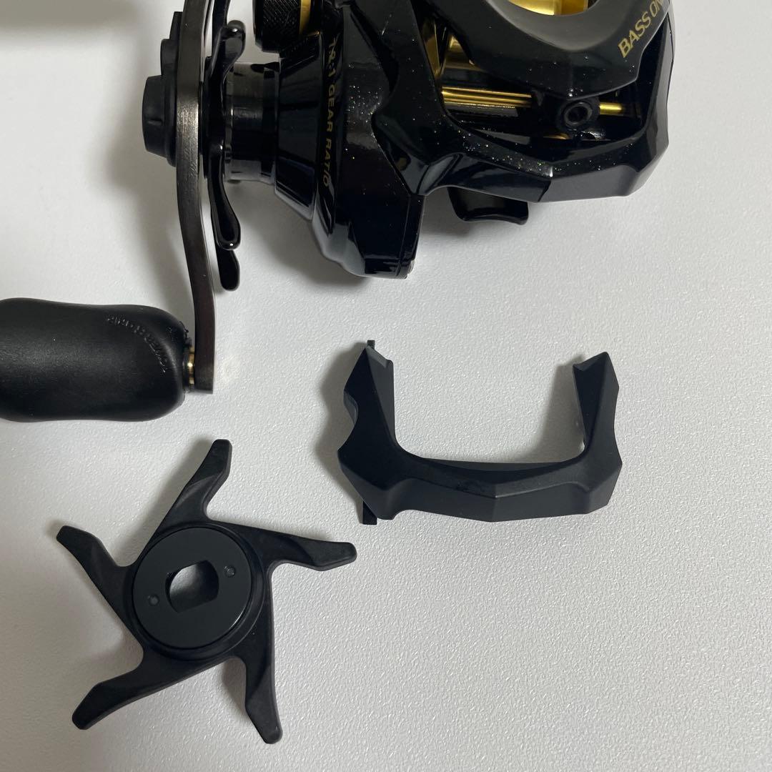 17バスワンXT150　ベイトリール　バスライズ　メタニウム　アンタレス