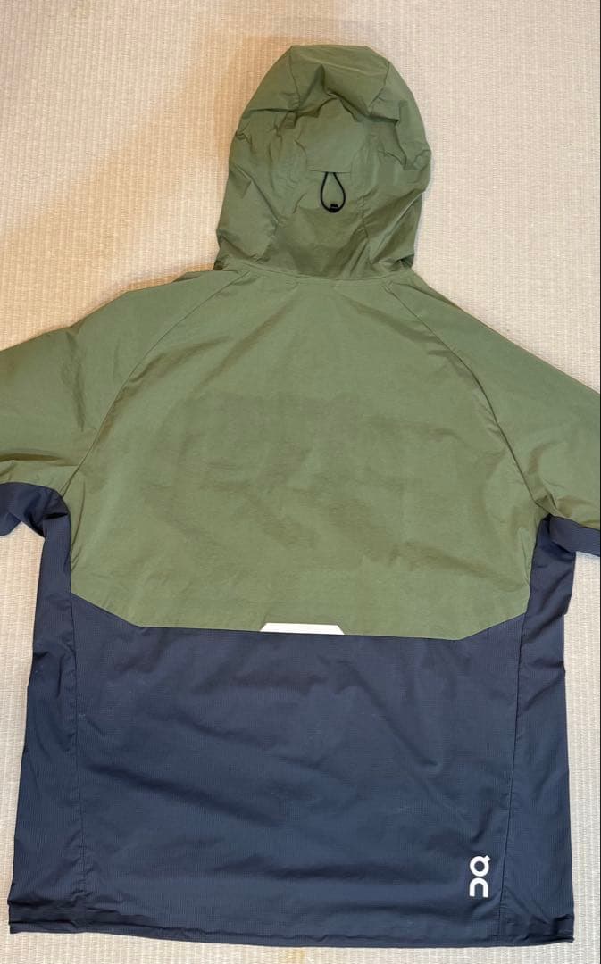 On Core Jacket メンズM ランニングジャケット フード付き