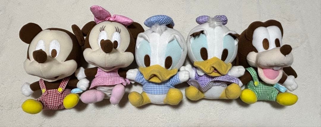 キーホルダー　ぬいぐるみ　スイーツ　ビーズ　キャラクター　アニメ　ディズニー