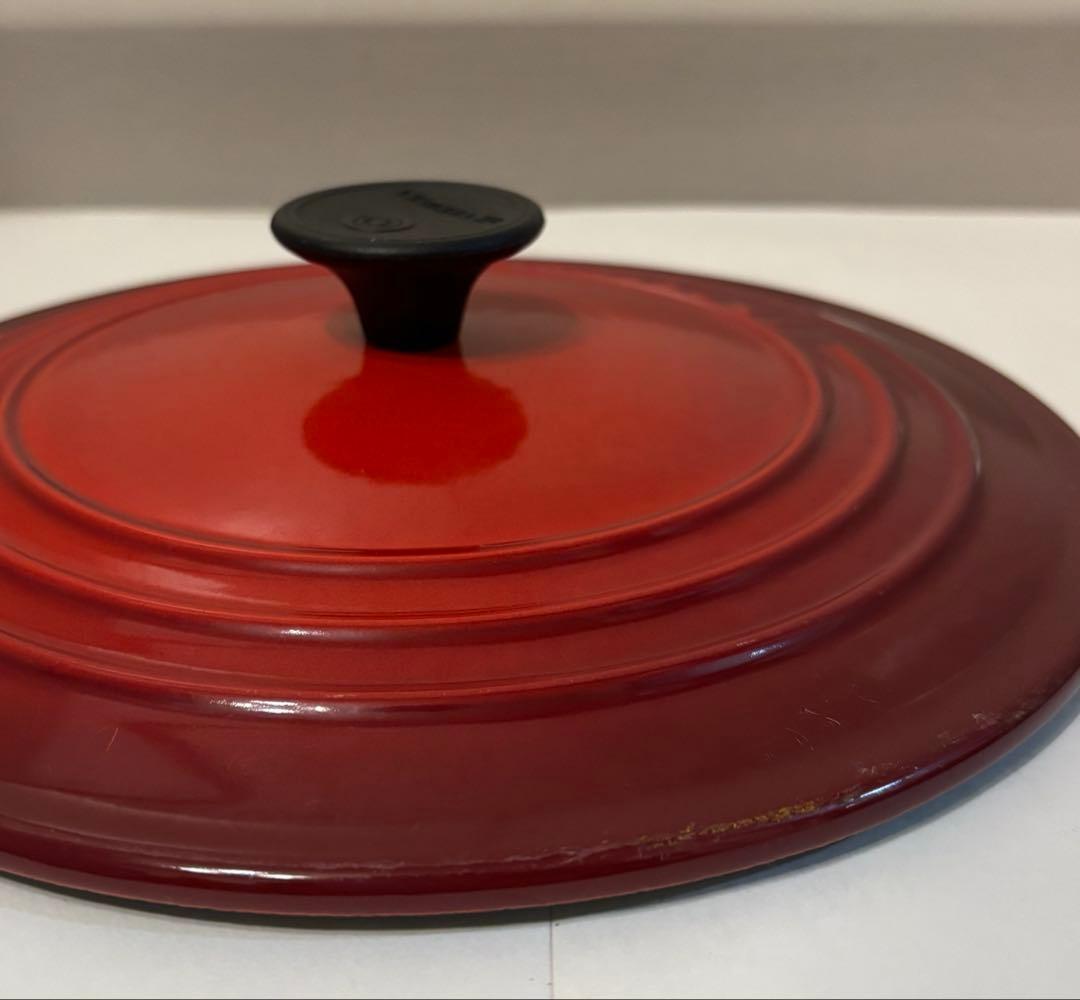 ル・クルーゼ LECREUSET ココット・ロンド 22cm 両手鍋