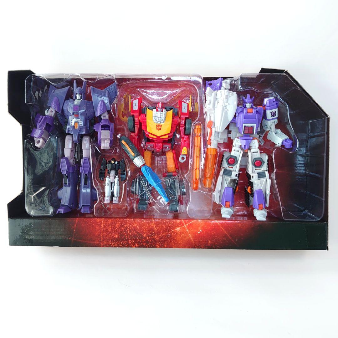 チャレンジ・アット・サイバトロン トランスフォーマー ユニバース 国内未発売品