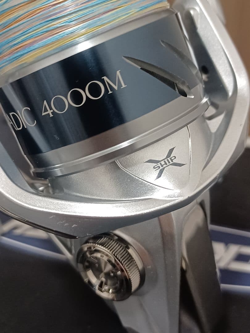 シマノ 15ストラディック4000XGM ゴメクサスハンドルノブ