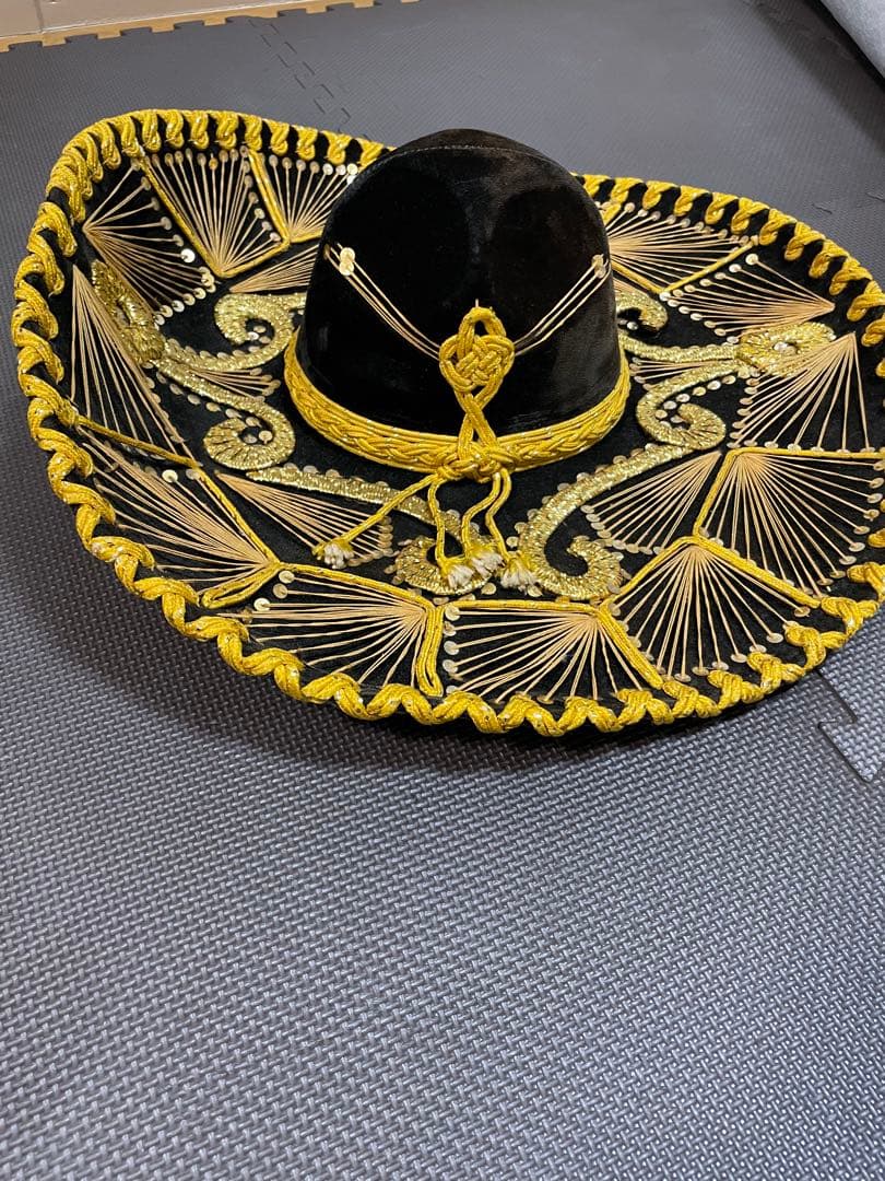 ソンブレロ メキシカンハット　ベロア　アンティーク メキシコ　刺繍入り　黒色