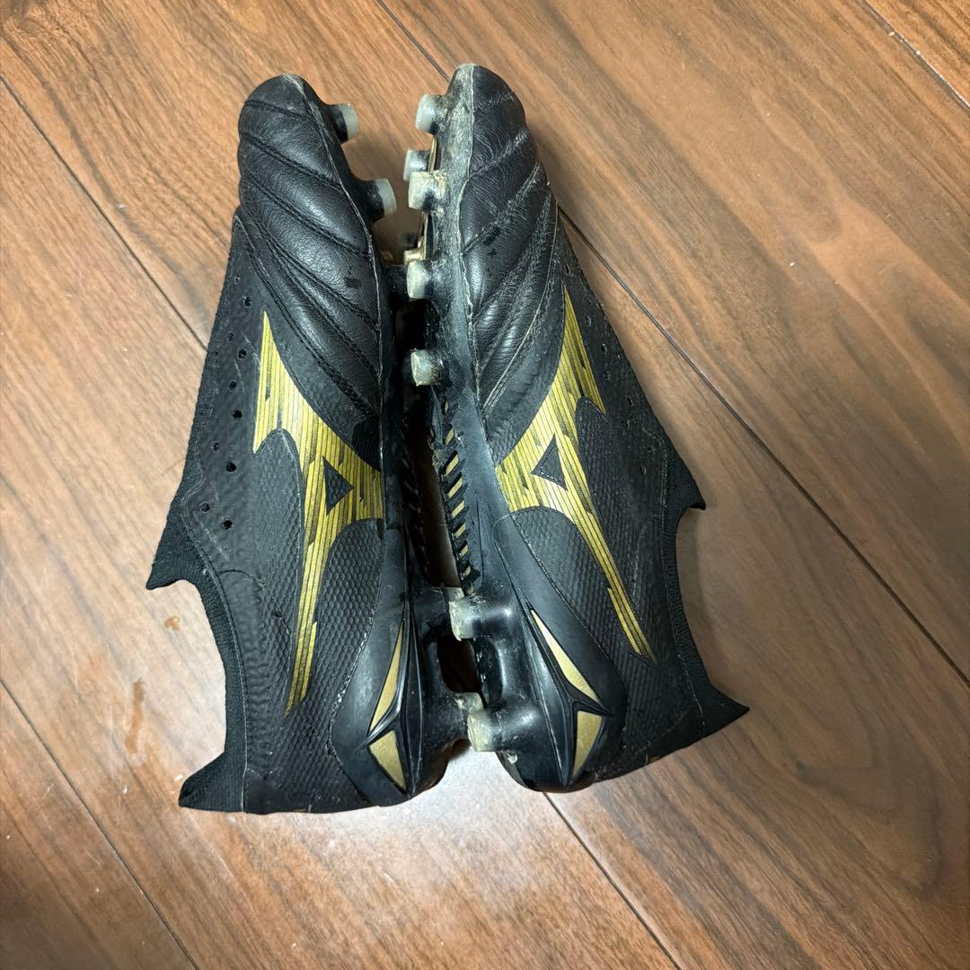 Mizuno Morelia Neo ブラック/ゴールド スパイク