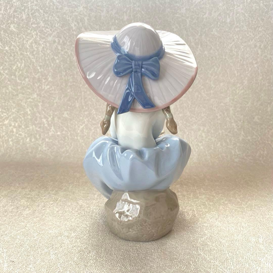 LLADRO リヤドロ 『 花の香りに包まれて 』 置物
