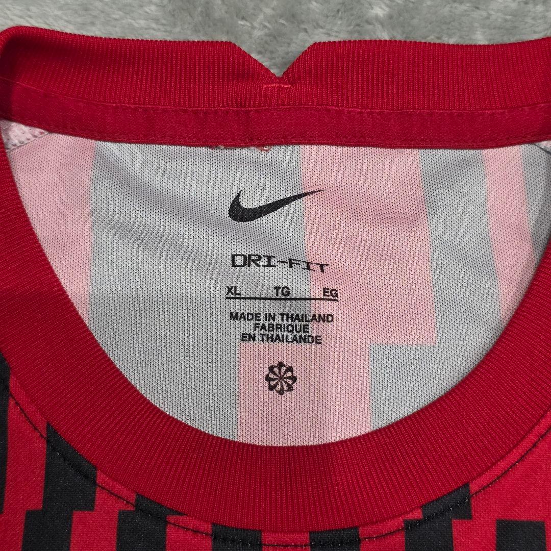 浦和レッズ　トレーニングシャツ　XL　レッド　NIKE　ナイキ　Jリーグ　三菱
