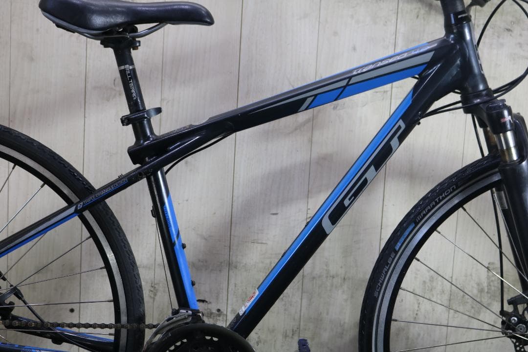 GT TRANSEO4.0 700C 24速 445mm ディスクブレーキ