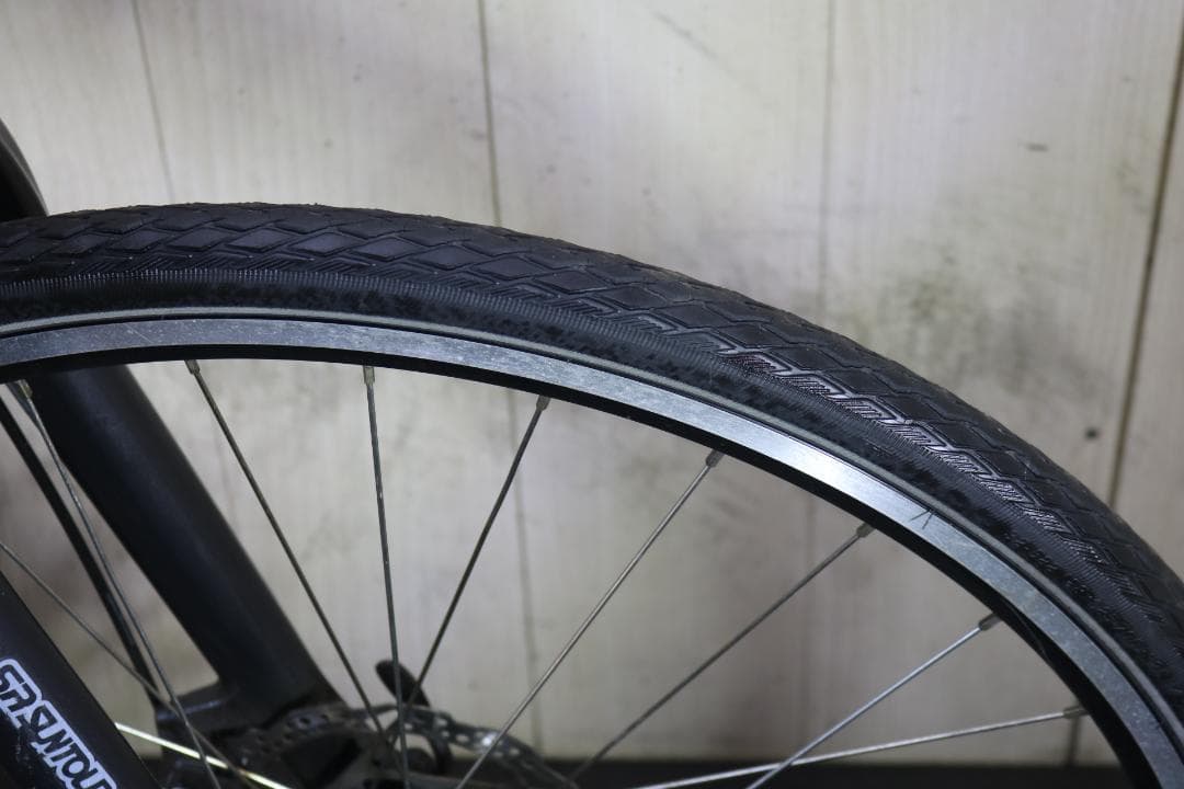 GT TRANSEO4.0 700C 24速 445mm ディスクブレーキ