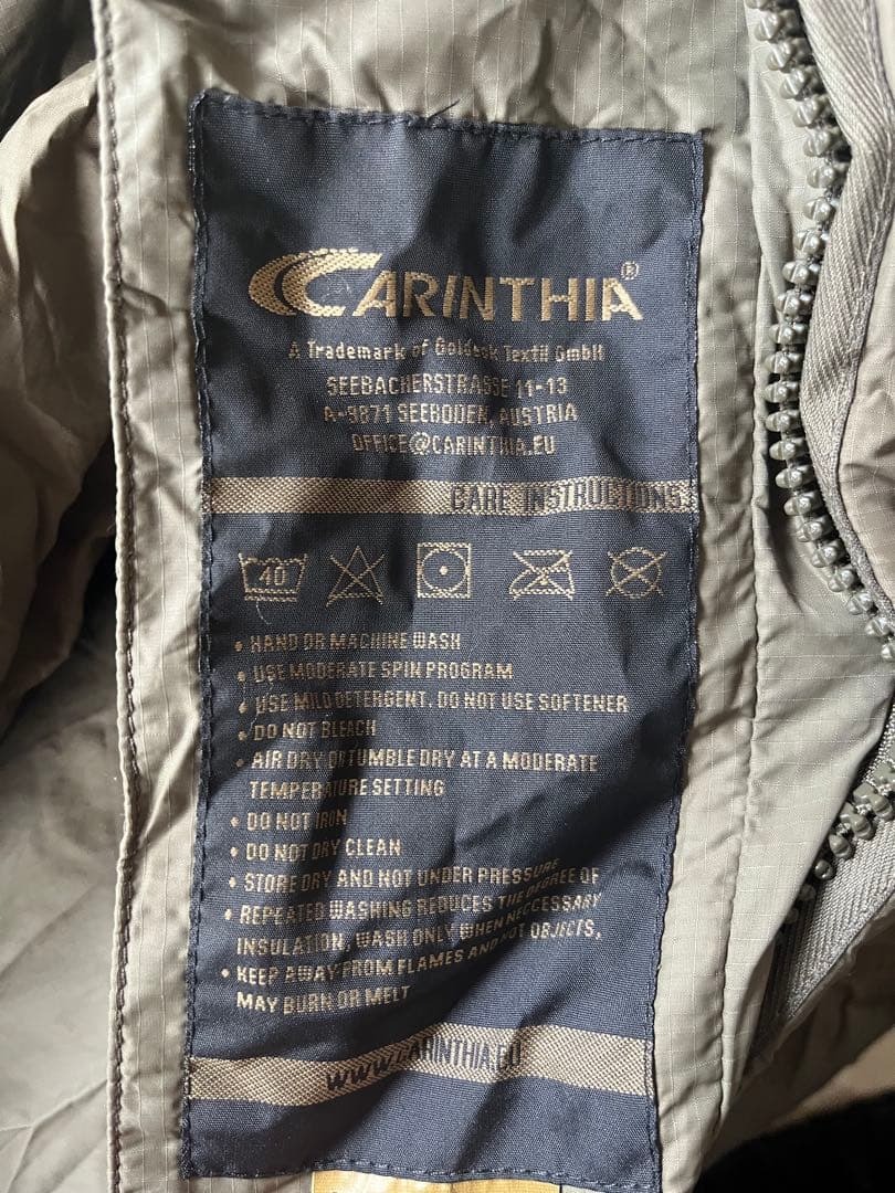 カリンシア　CARINTHIA DEFENCE 4 寝袋 Mサイズ
