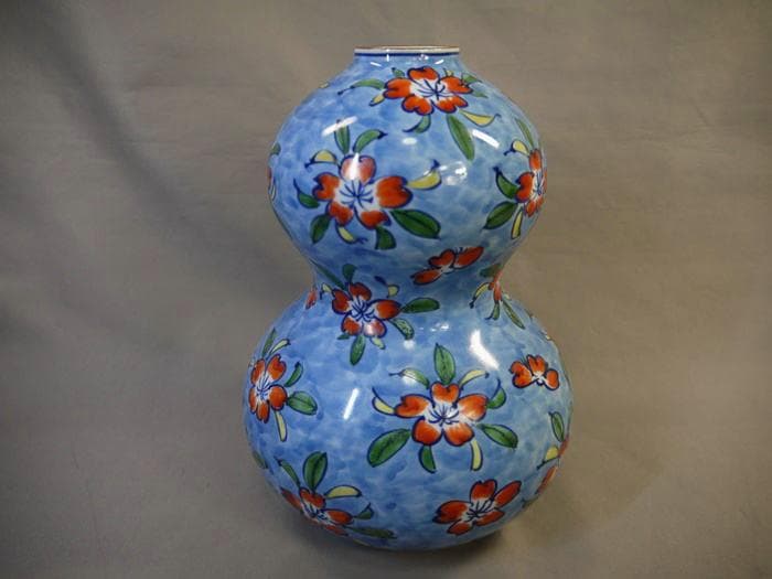 有田焼　源右衛門　染錦　桜文　花瓶　瓢形　高さ22cm　館林源右衛門