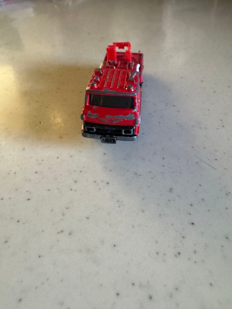 赤い消防車 ミニカー
