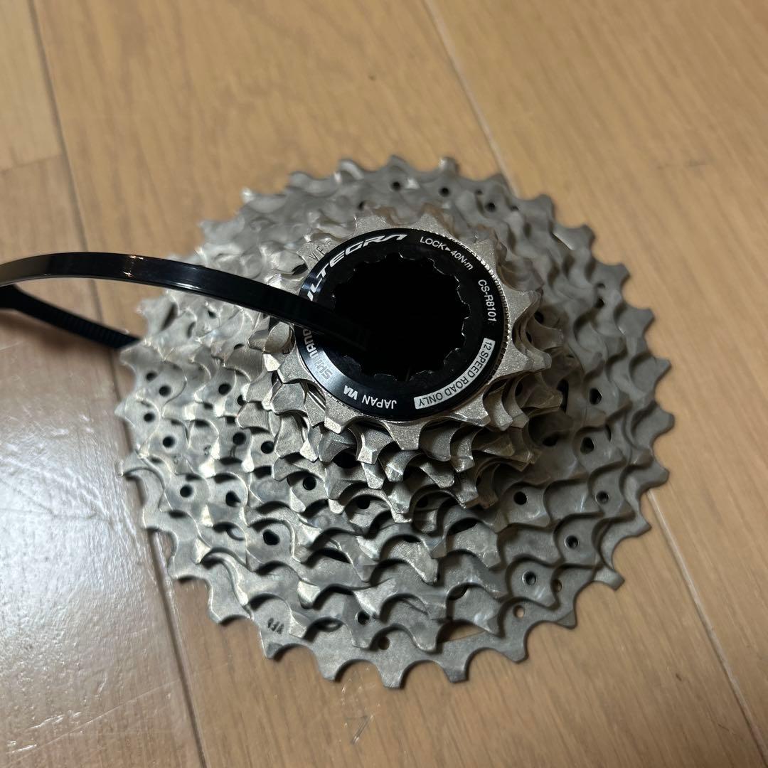 Shimano スプロケット　CS-R8101 11-30t