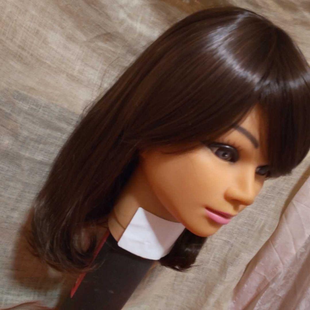 女性マネキン付き　ヘッド　+新品 ミディアムウィッグ付きレディードール人形