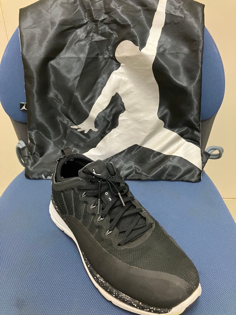 Jordan バスケットボールシューズ ブラック & ジョーダンジムサック巾着