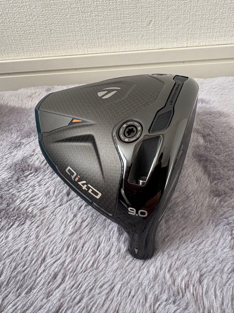 テーラーメイド　ドライバー Qi4D 9° ヘッドカバー付