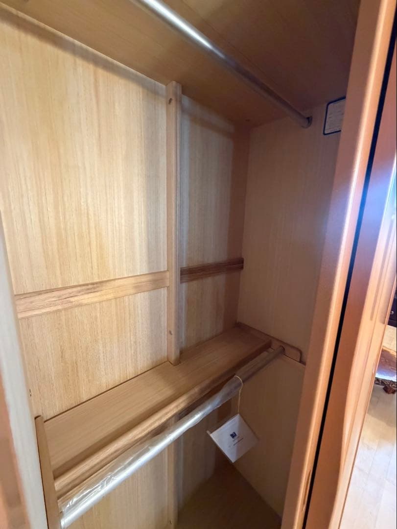 府中家具　洋服タンス　家具屋展示品