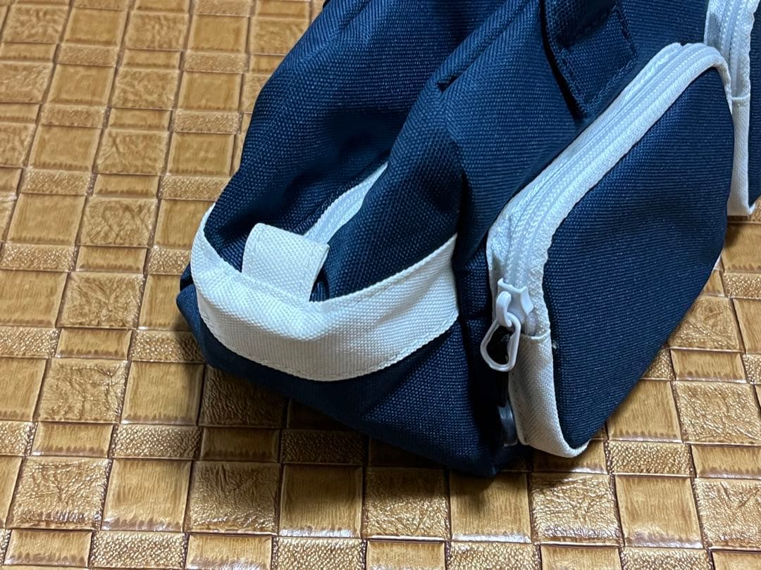 ハチヤーズ　ナイロンカートバッグ　/ネイビー　ロゴ刺繍　蜂　手提げ　8YARDS