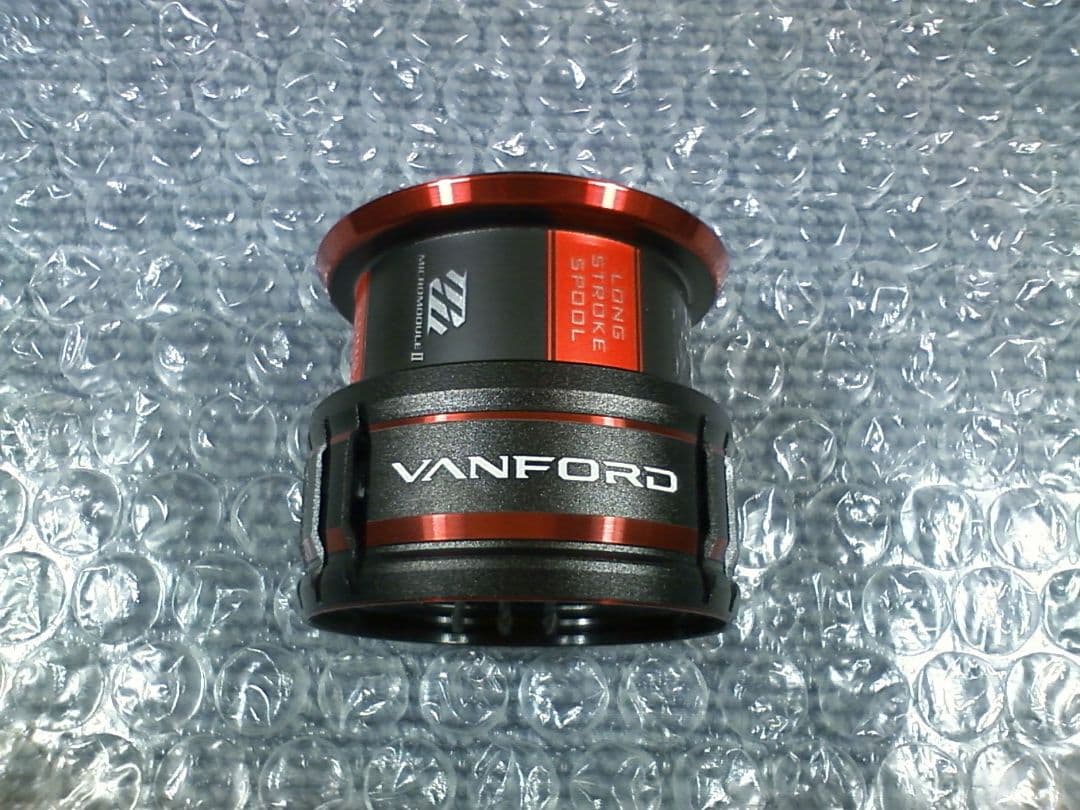 シマノ 20 ヴァンフォード C2500SHG 純正 スプールの未使用品
