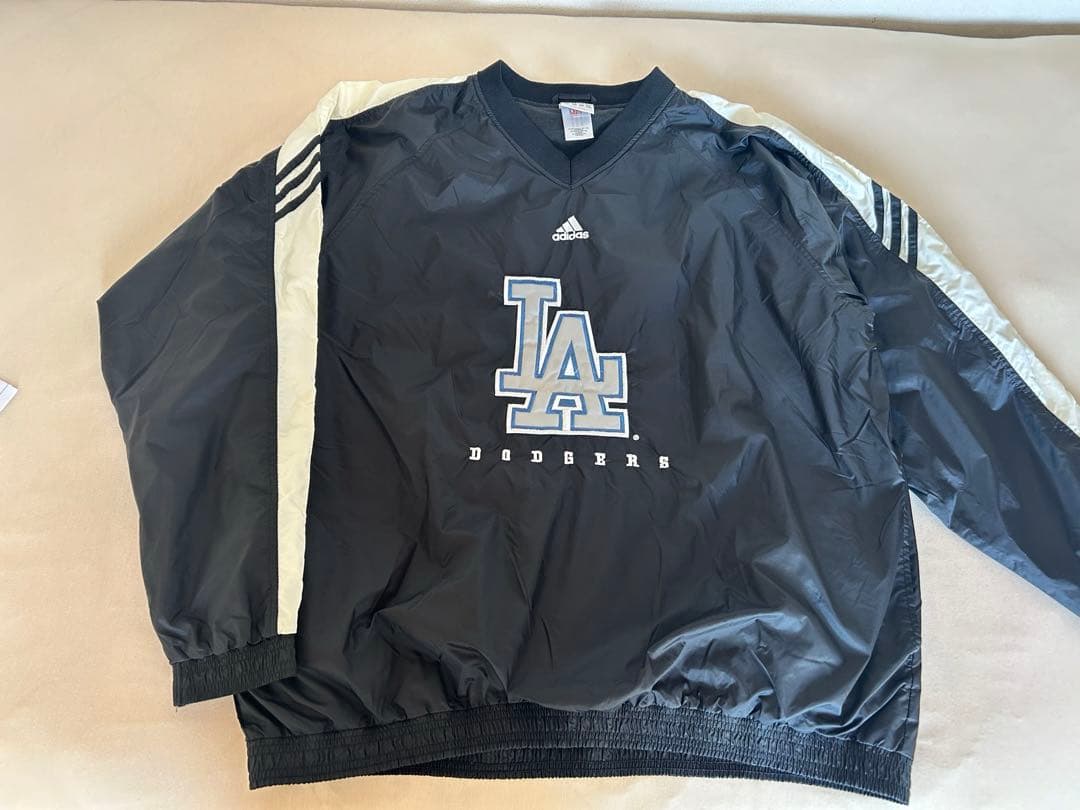 【試着のみ】ドジャース×adidas ナイロンプルオーバー　ウィンドブレーカー