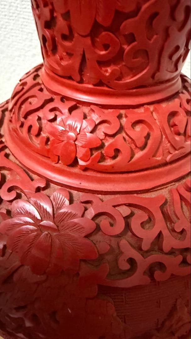 花器　中国　中国工芸品　紫禁城　堆朱　花瓶　東洋風　シノワズリ　漆器　東洋骨董