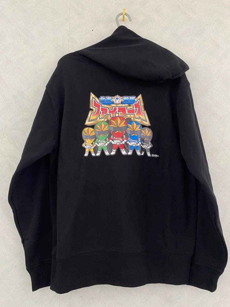 美品 北海道日本ハムファイターズ 北海戦隊ファイターズ パーカー L 新庄剛志