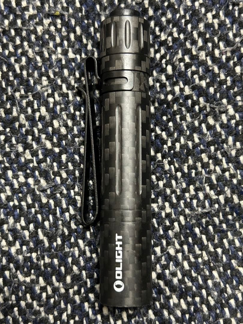 OLIGHT (オーライト) i3T EOS : カーボンファイバー