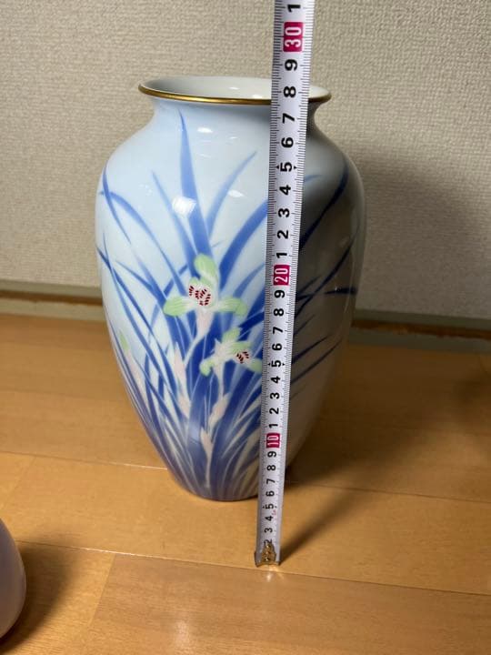 294 深川製磁　花瓶　2客　彩色磁絵　染付官窯