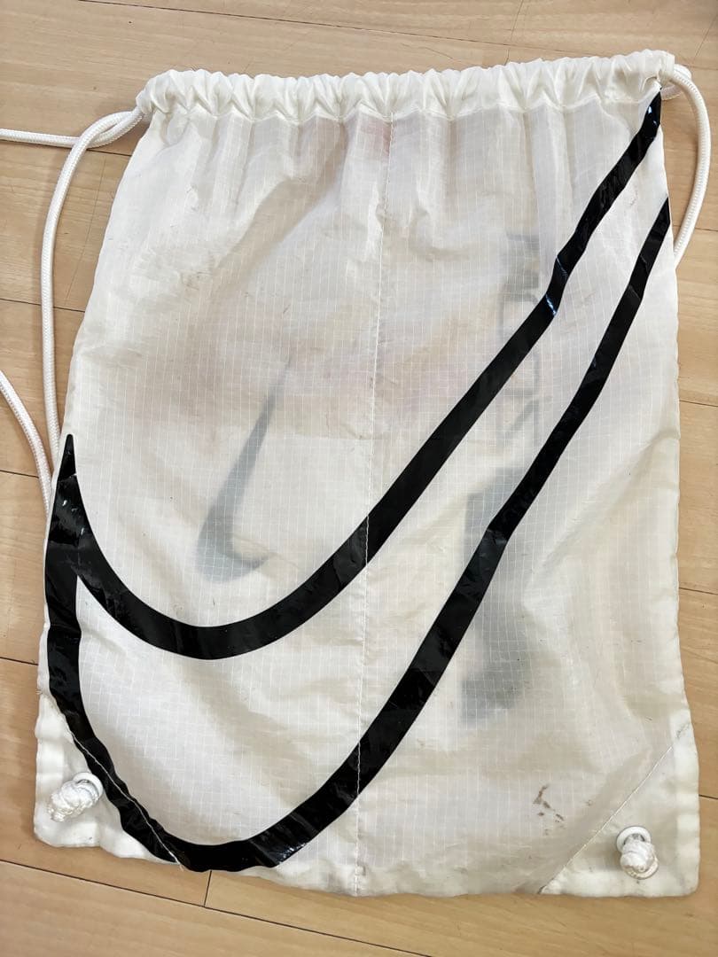 週末値引き中！パンク無し Nike マックスフライ 27.0