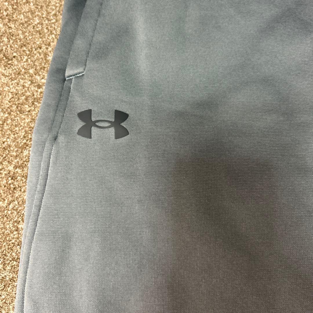 UNDER ARMOUR フード付きジャケット、パンツセット