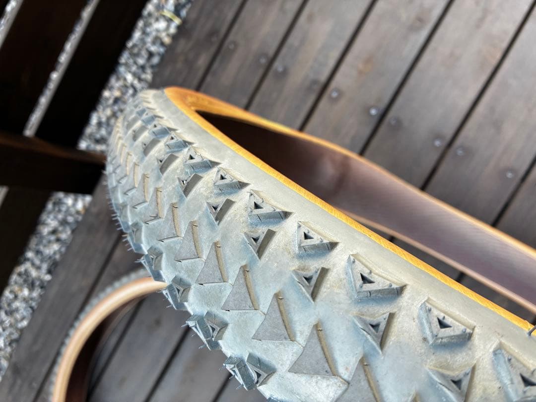【最終値下げ】ultradynamico MARS 27.5 x 2.2?セット