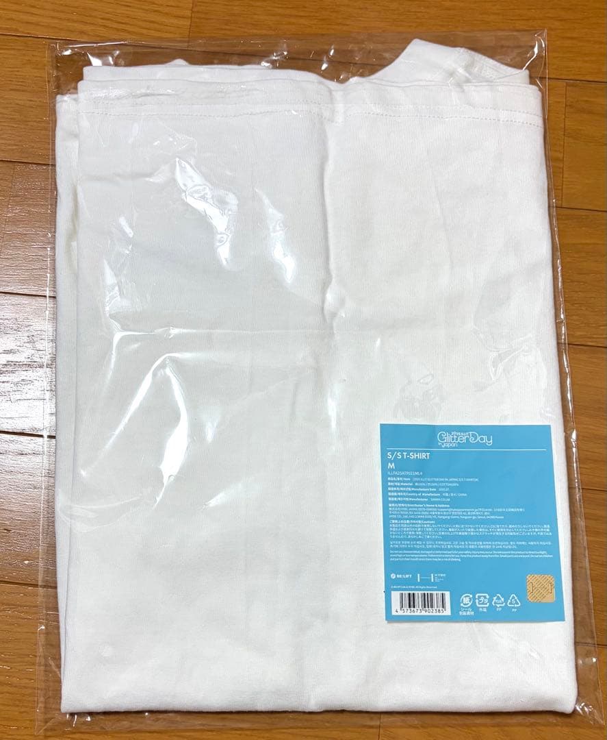 ILLIT glitterday in japan 日本　ペンミ　Tシャツ　M
