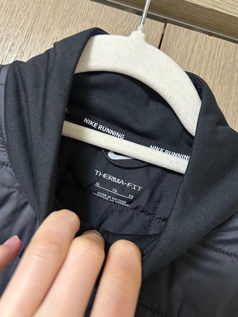 NIKE ナイキ THERMA-FIT エアロレイヤー ジャケット 黒 XL