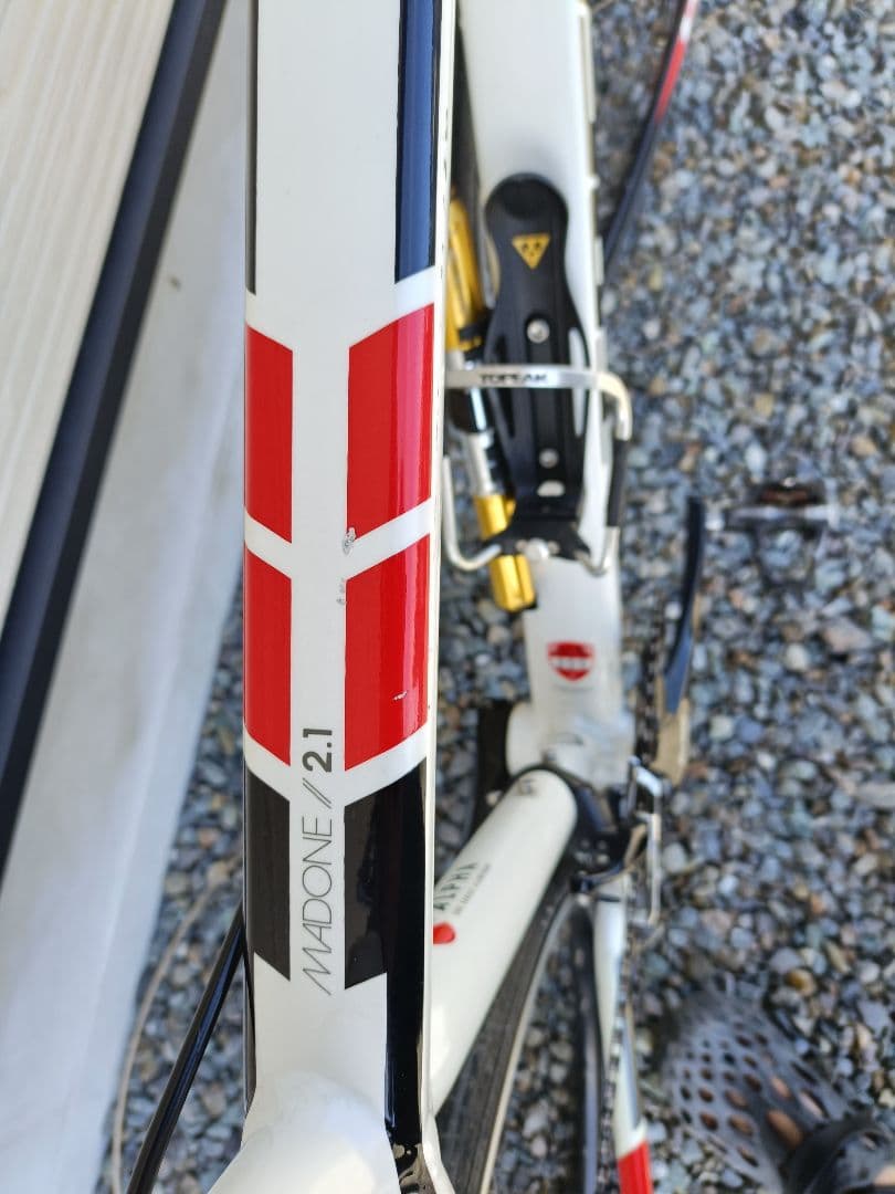Trek Madone 2.1 ロードバイク