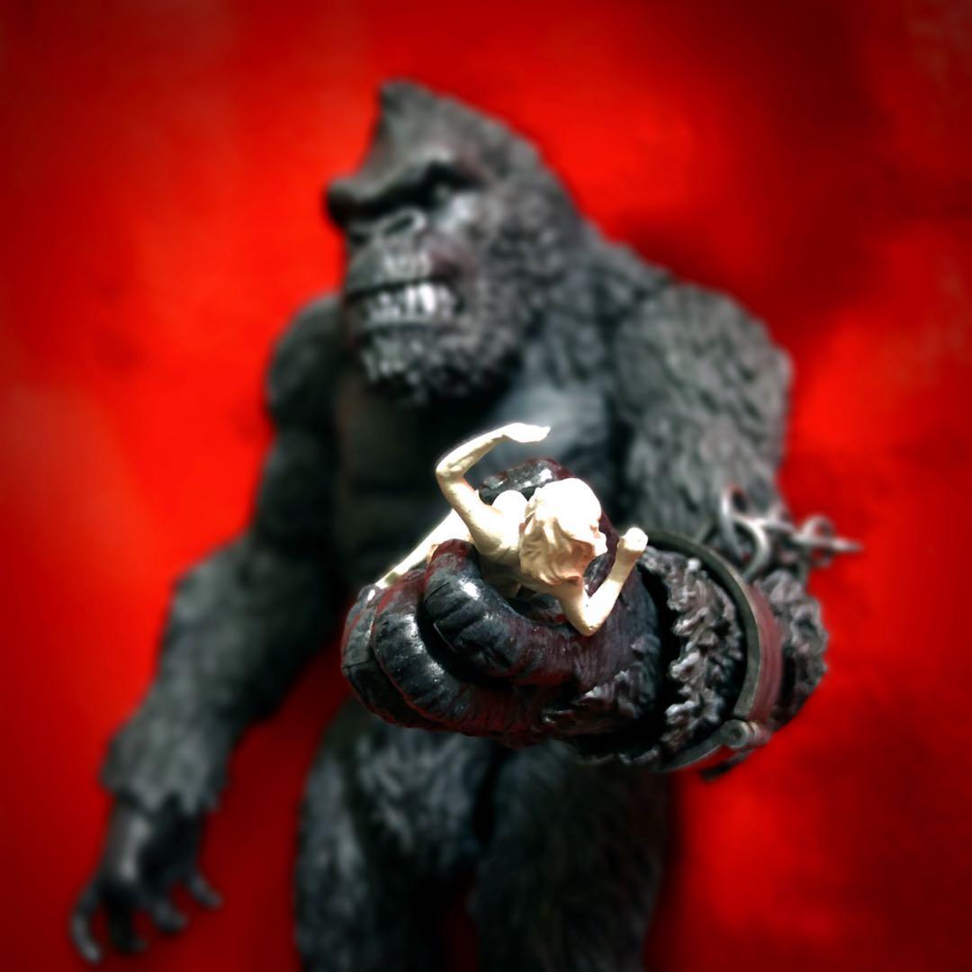 値下げ中◆キングコング 髑髏島7インチ アクションフィギュア MEZCO