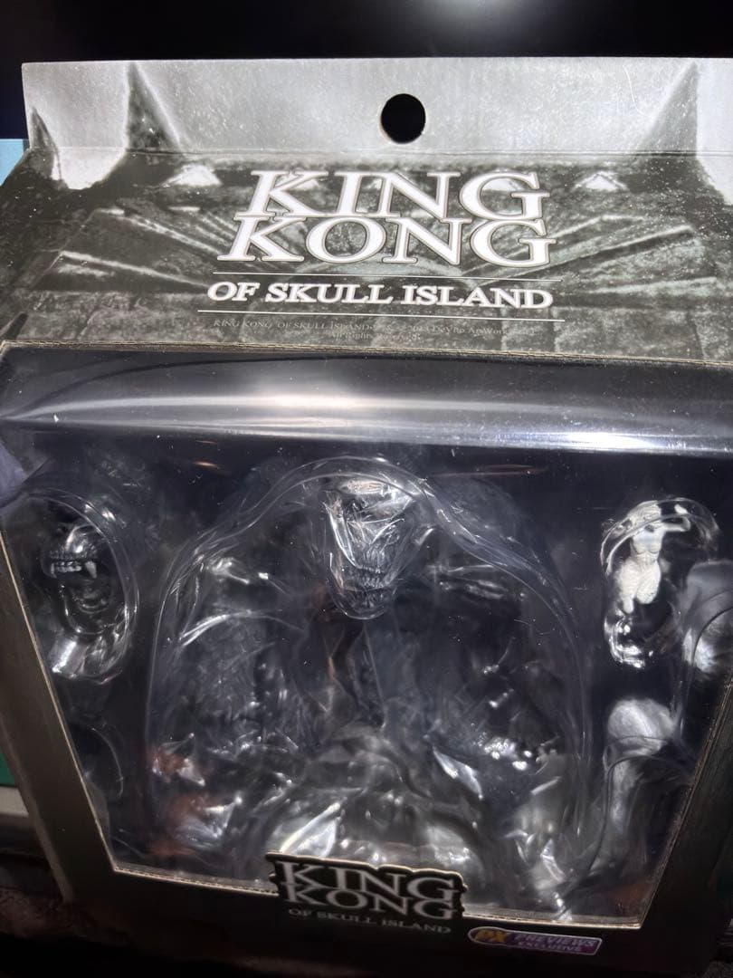 値下げ中◆キングコング 髑髏島7インチ アクションフィギュア MEZCO
