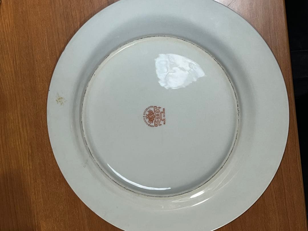 花と昆虫装飾の中國廣彩（中国広彩）プレート