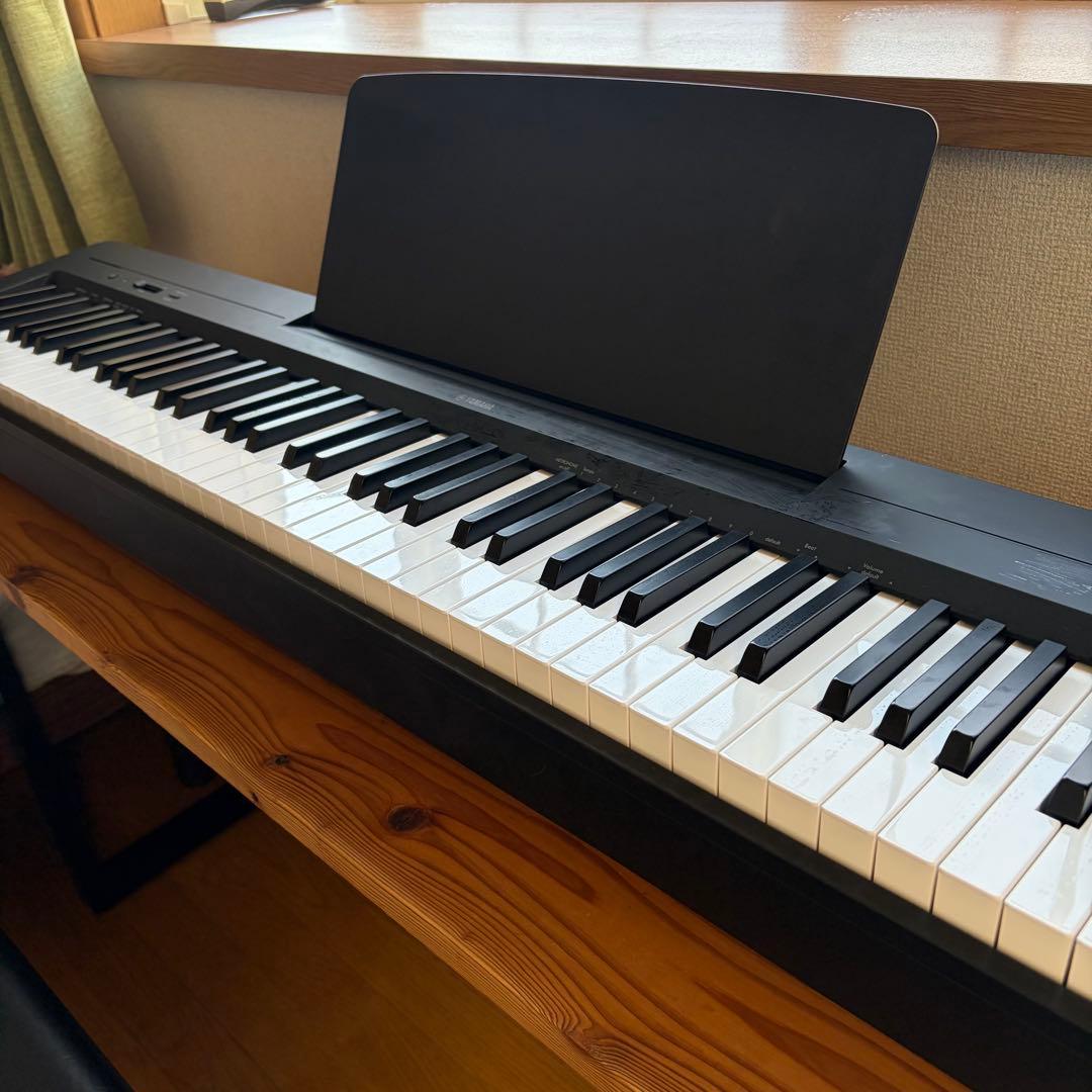 YAMAHA 電子ピアノ　P-145B