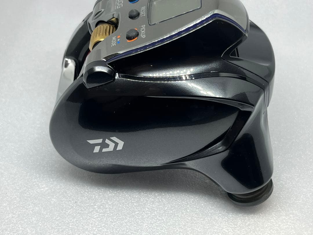 【美品】ダイワDAIWA電動リール 18 シーボーグ 300JL