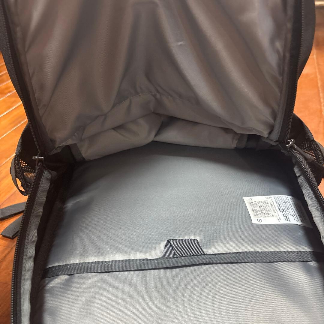 THE NORTH FACE VAULT バックパック ブラック